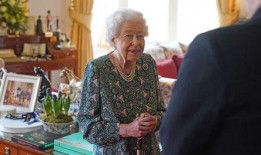 爆料新冠英国女记者视频,英国女记者新冠爆料视频引发热议