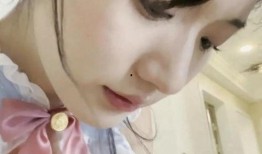 免费吃瓜女视频网红,揭秘免费吃瓜网红的爆红之路